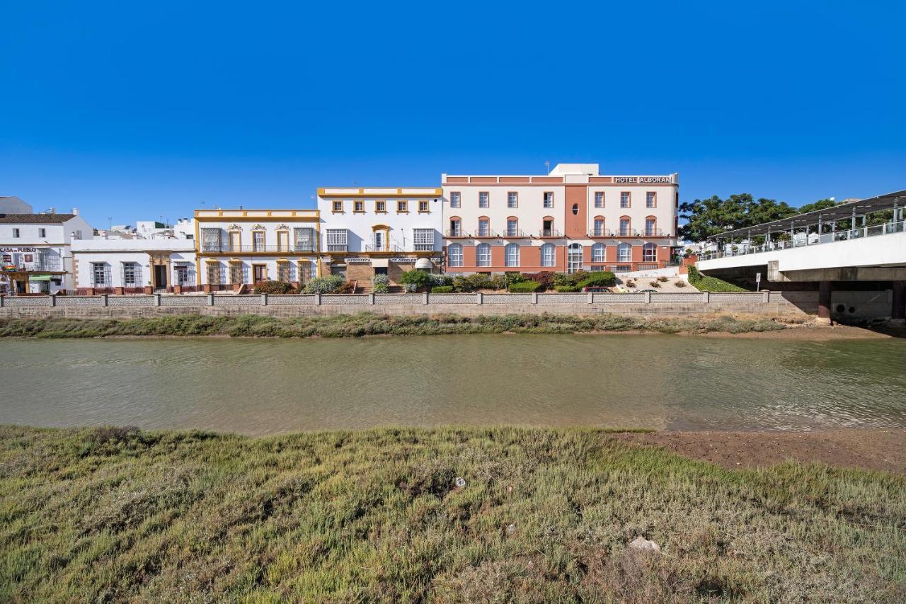 Piso arquillo del reloj Chiclana de la Frontera Exterior foto